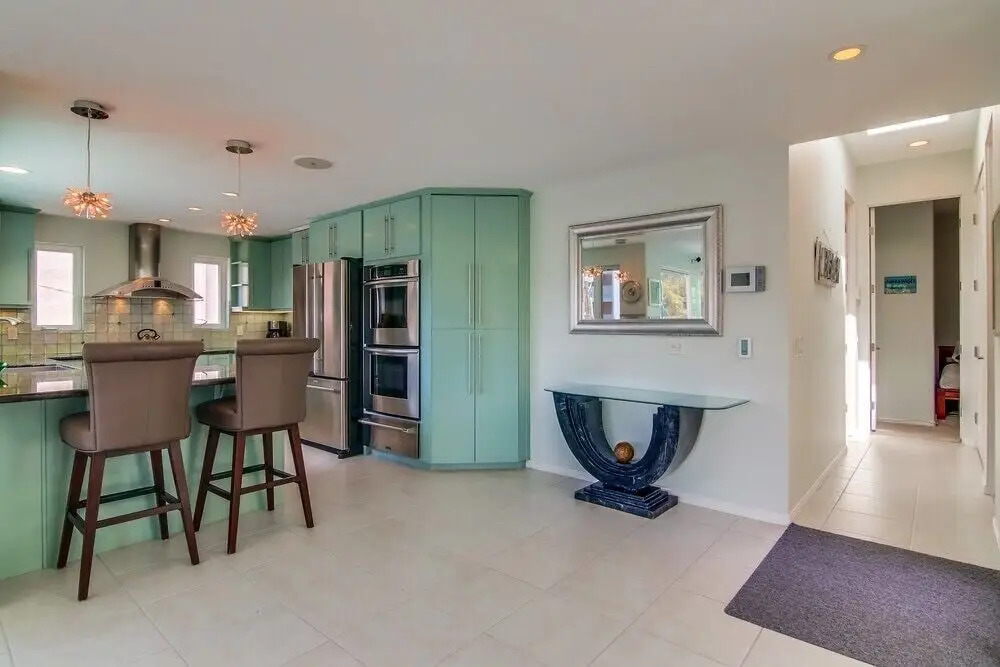 South Beach 3 Bedrooms 3 Bathrooms Townhouse