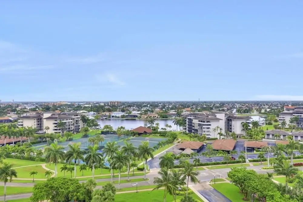Seaview Condo #61505