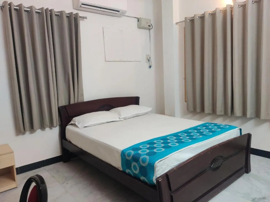 Roshini Serviced Apartments
