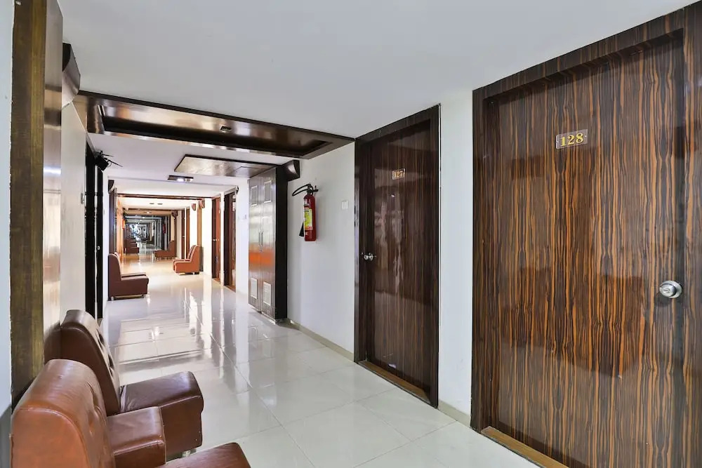 Oyo 24135 Hotel Anand Inn
