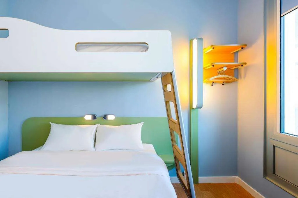 ibis budget Courbevoie Paris la Defense 1