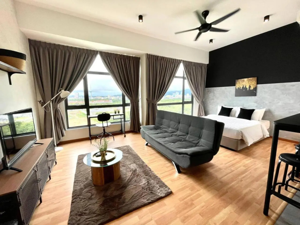 Signature Kuantan Imperium by MWH