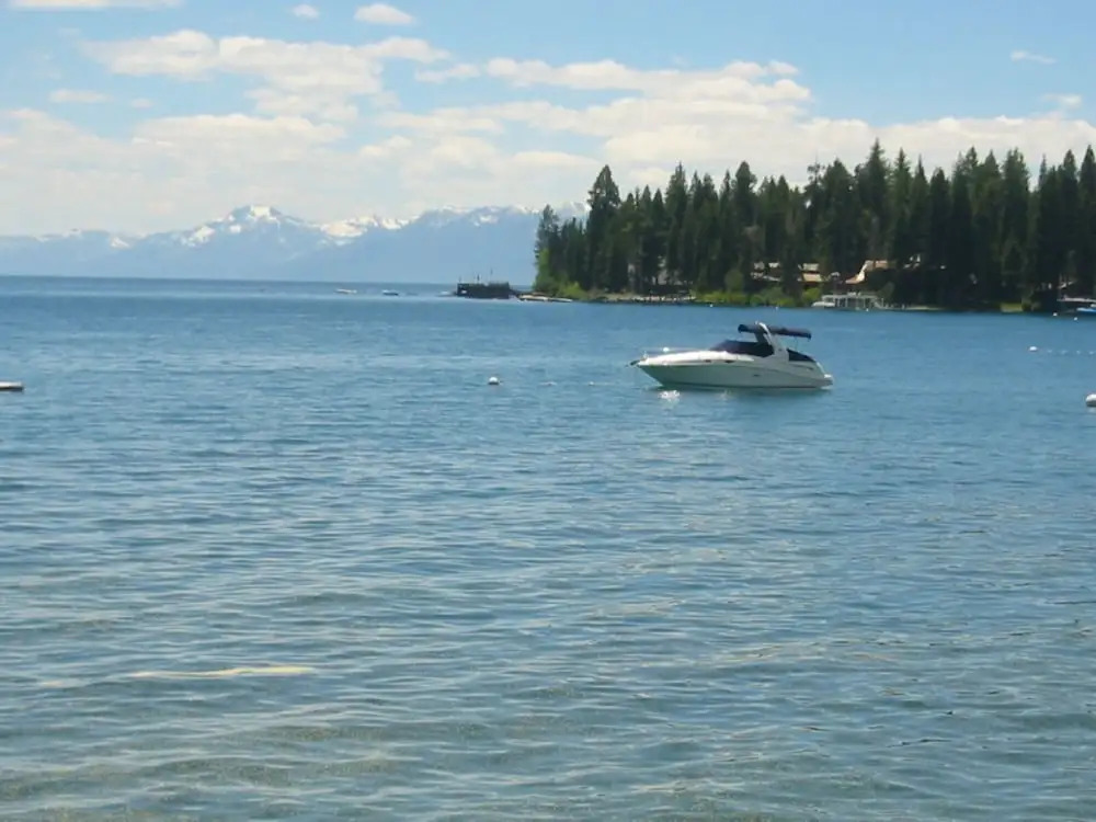 Cozy Cabin With Large Deck in Agate Bay! #149