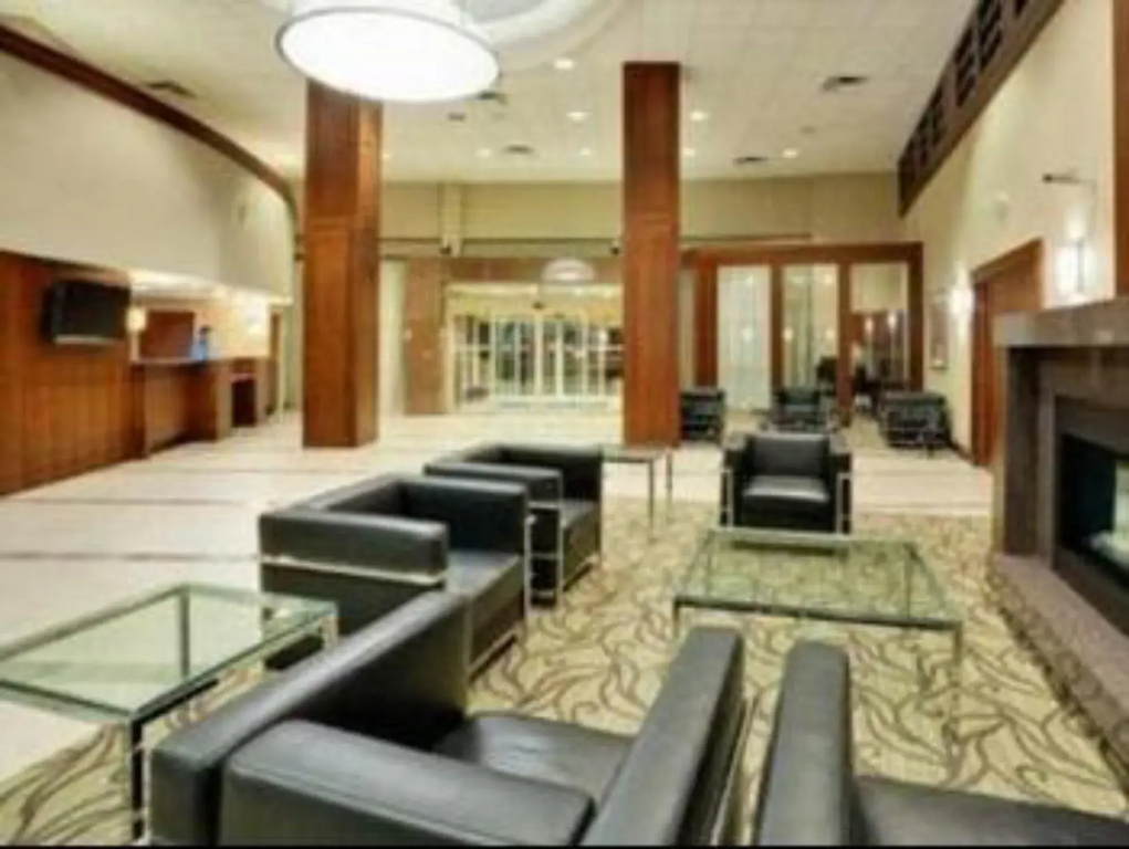 GLō Best Western Toronto Mississauga Corporate Centre
