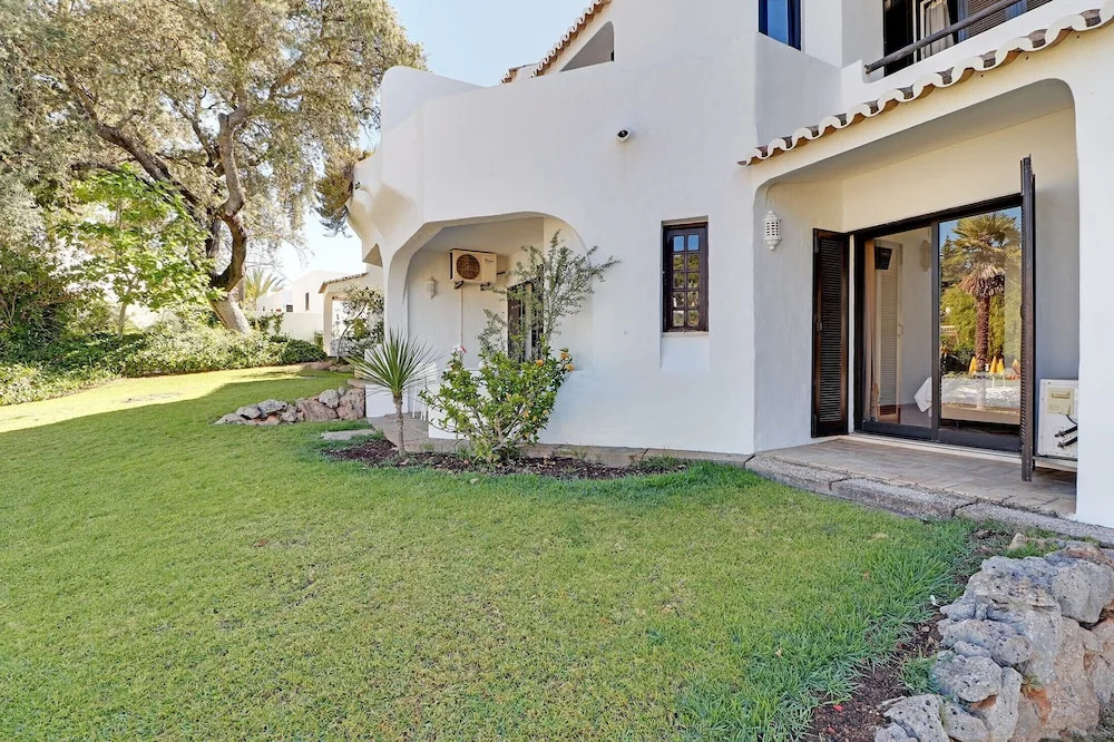 Albufeira Village With Pool By Homing