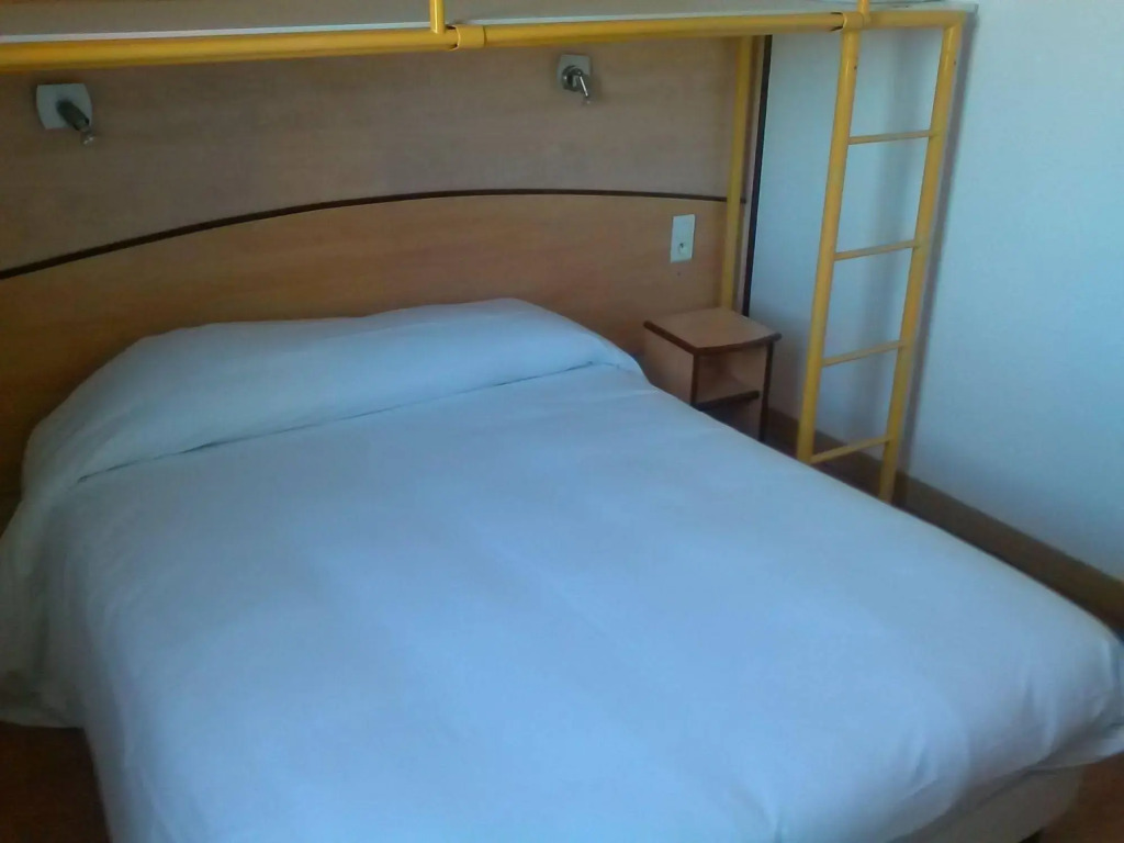 Logis Hôtel Acotel Avignon Nord