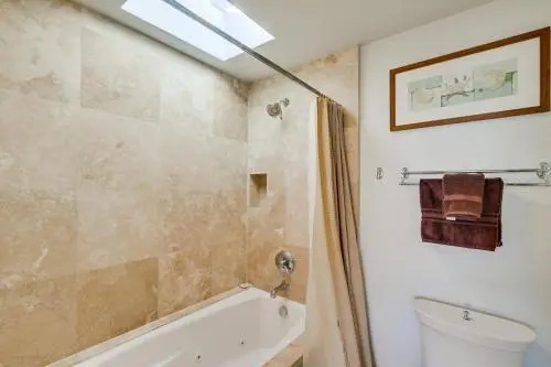 Waterfront Getaway 7 Townhouse