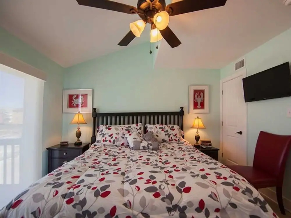 Beach Axis E by Meyer Vacation Rentals