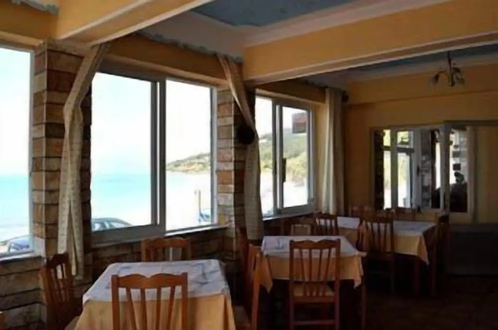 Paramonas Hotel
