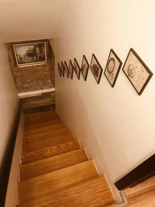 1850s historic Row House 7min train to NYC with private backyard