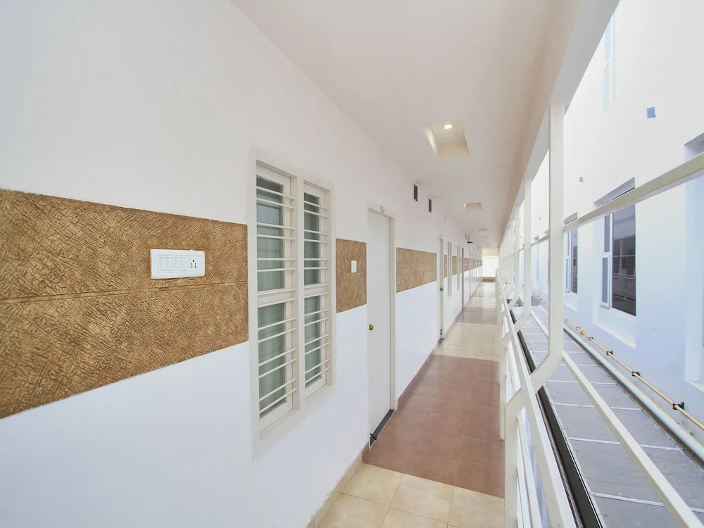 OYO 12746 Hotel Sapthagiri Nest