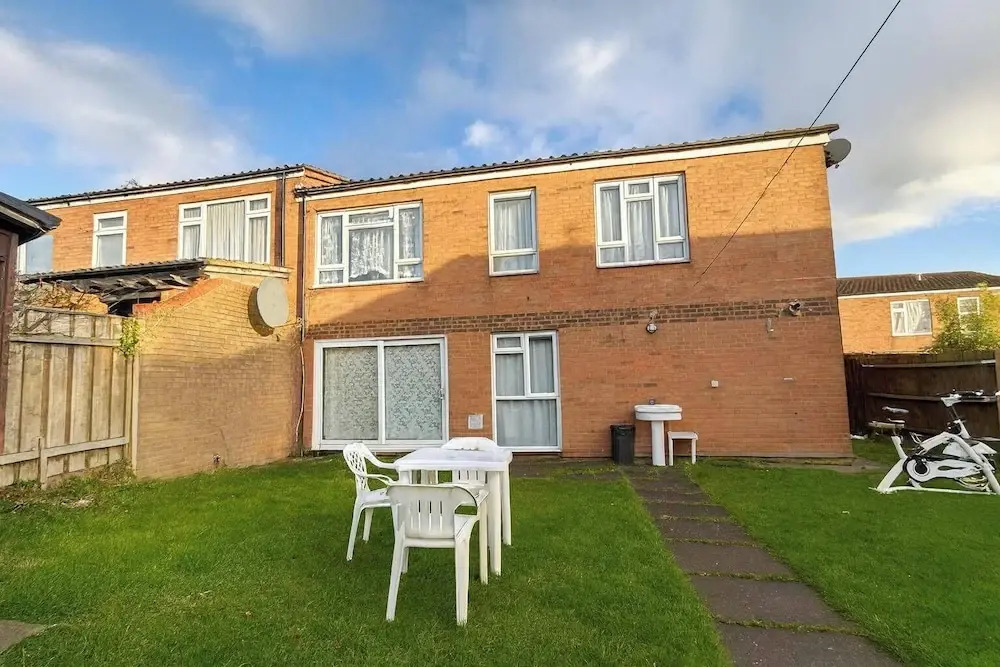Wycombe Oasis - Cozy 3-bed House Retreat