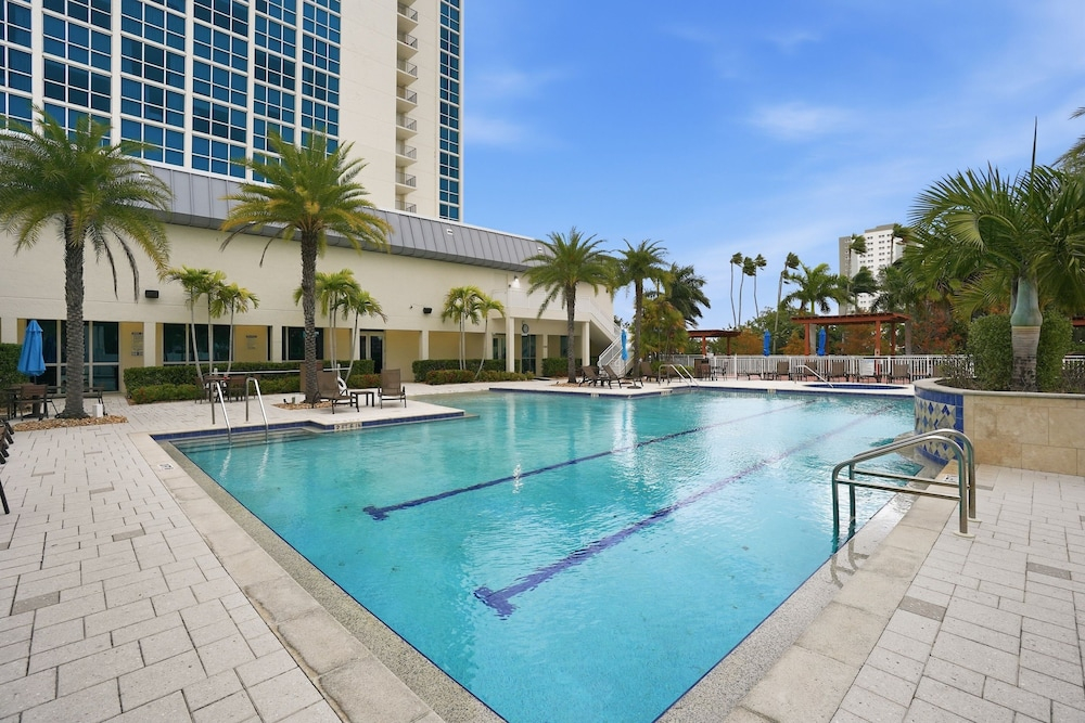 Luxurious Waterfront Condo At Alta Mar 2 Bedroom Condo