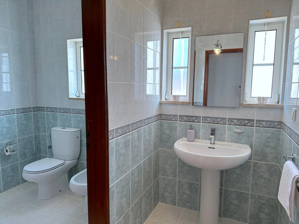 BnB Homes Luxurious Villa With 5 Bedrooms Pool