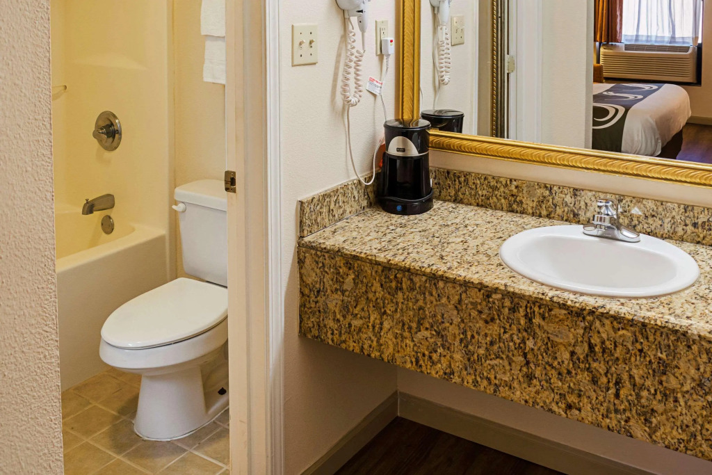 Quality Inn Biloxi Beach