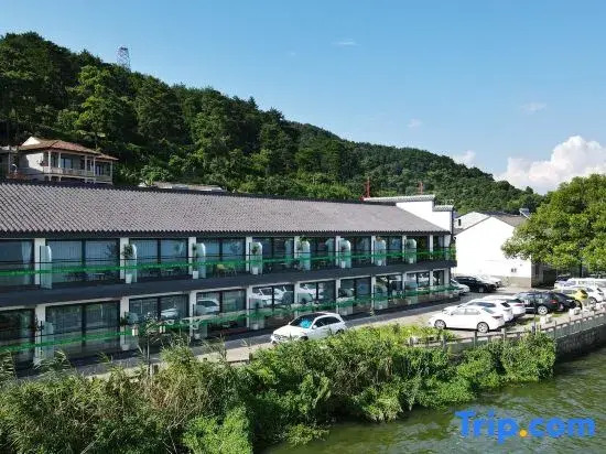 Ningbo Yinzhou Dongqian Lake Fanshe Homestay