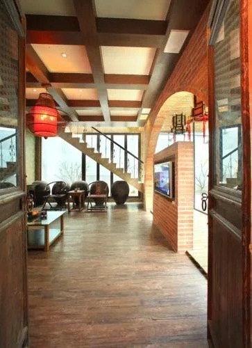 8th Platform Motel