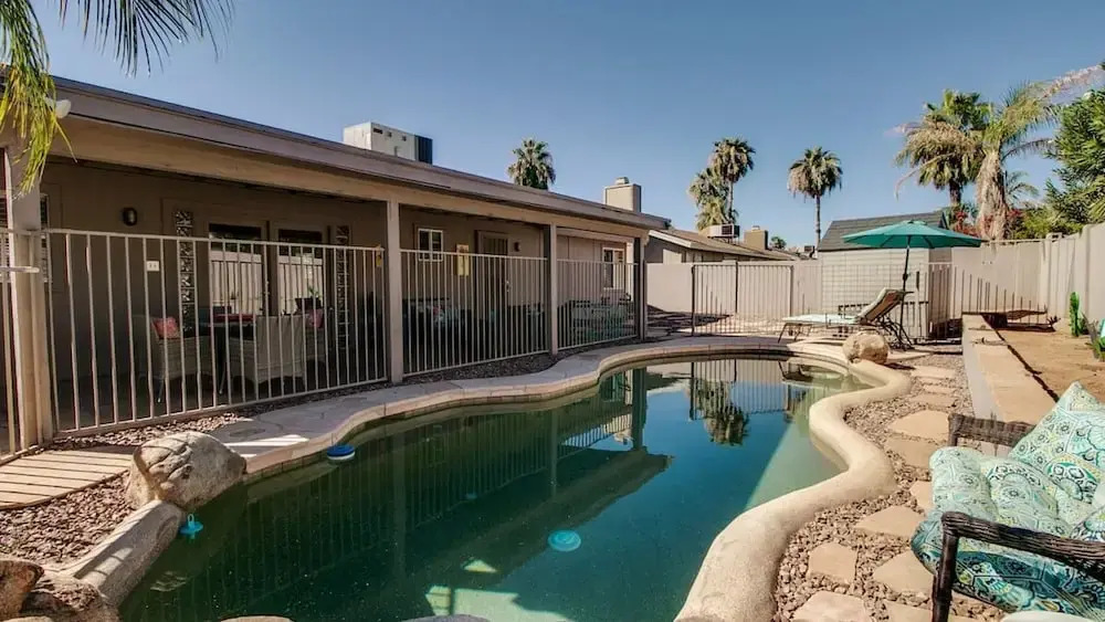 Scottsdale Kierland 3 Bdrm With Sparkling Pool!