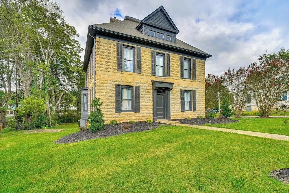 Spacious Athens Home ~ 1 Mi to Downtown!