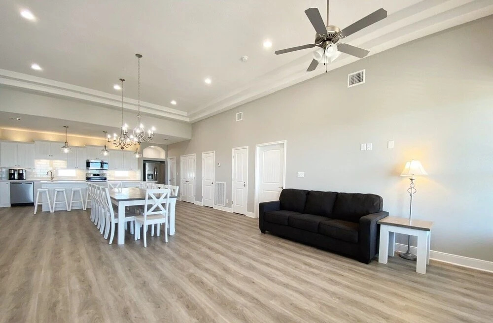 A Seaside Escape 5 Bedroom Home