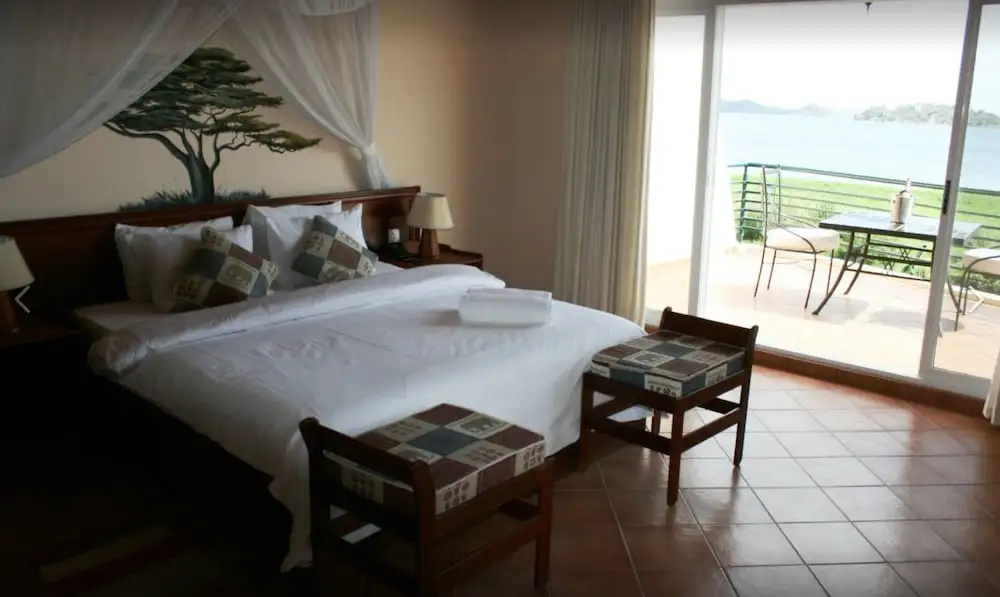 Ryans Bay Hotel