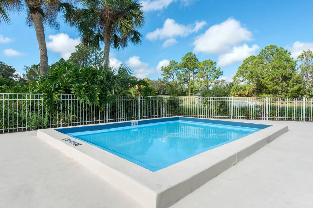 Quality Inn & Suites Brooksville I-75-Dade City