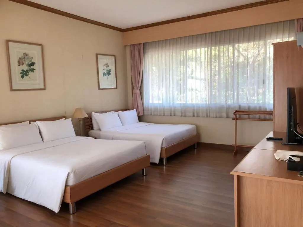 Seapine Beach Golf and Resort Hua Hin