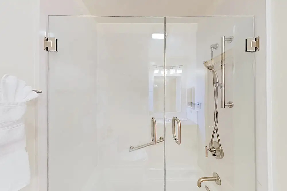 Luxurious 2-unit Hideaway At Zona Rosa Downtown 4 Bedroom Condo