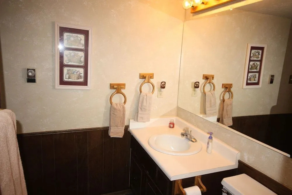 Four O'clock Lodge B14 1 Bedroom 1 Bathroom Condo
