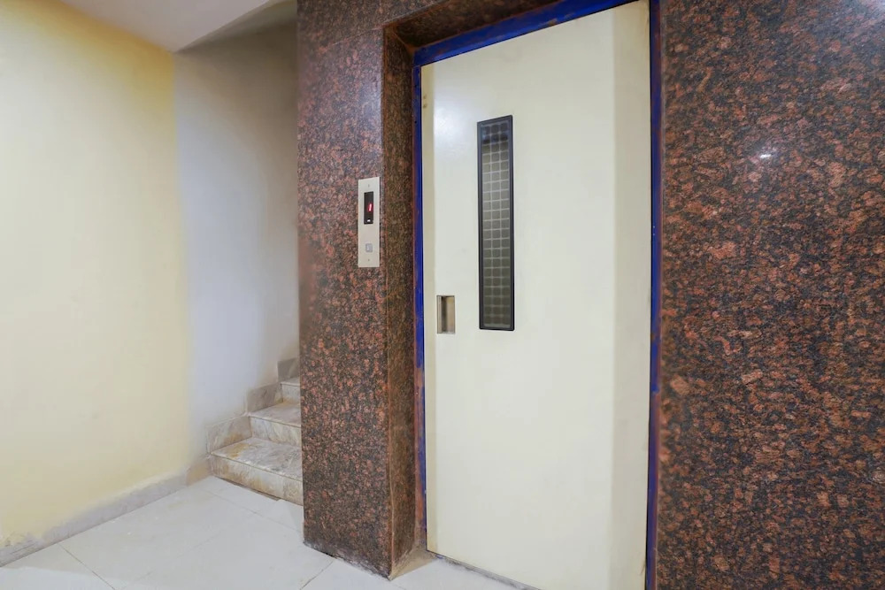 Hotel O R Square Stay Near LB Nagar Metro