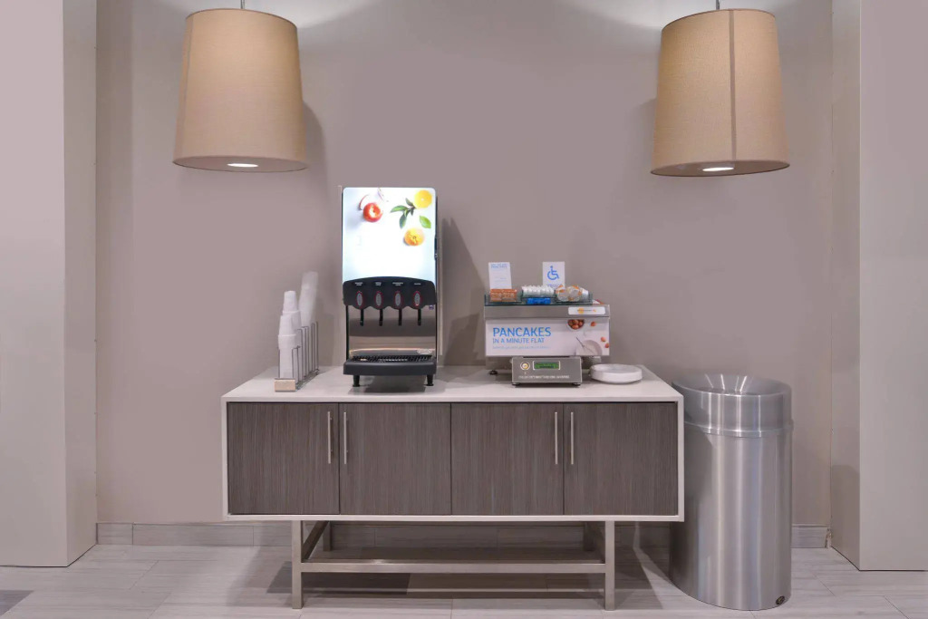 Holiday Inn Express & Suites Houston E - Pasadena by IHG