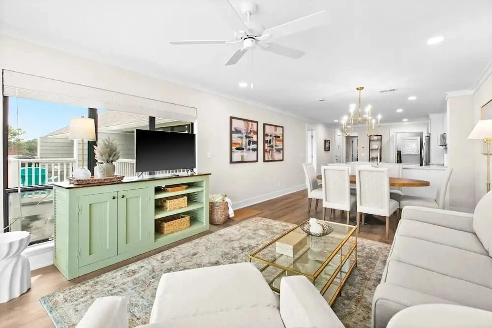 Harbour Point 810