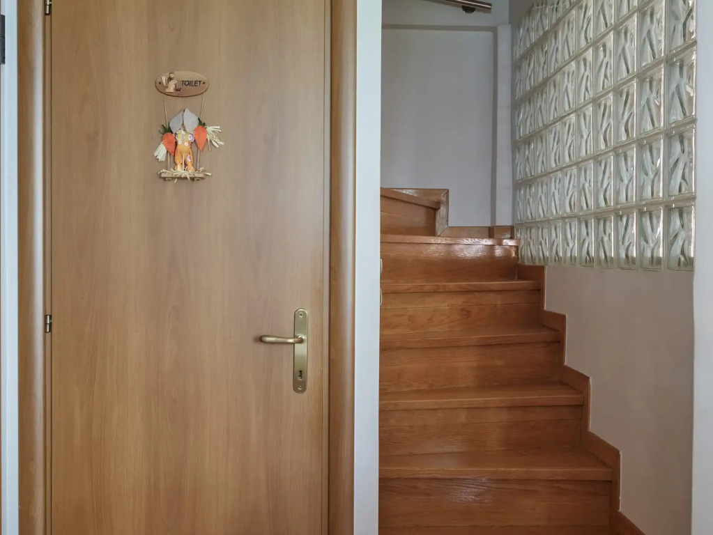 Evis Voula Home