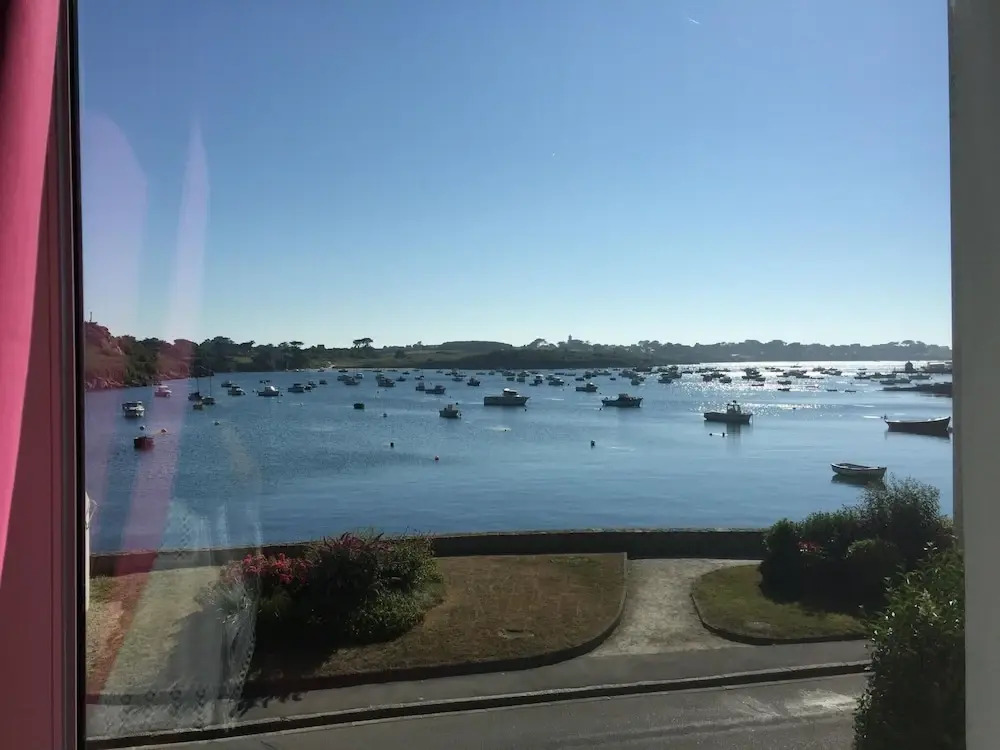 Apartment in Portsall With Stunning Sea View