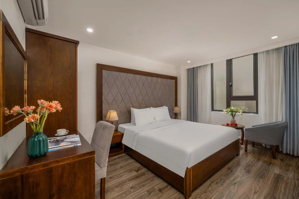 Royal Charm Hotel