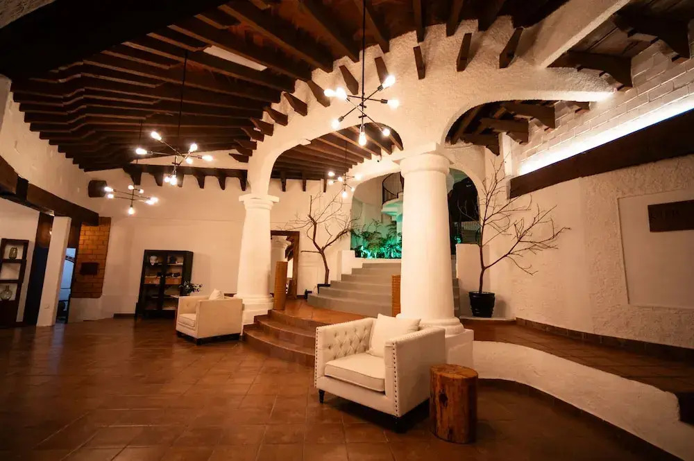 BOTANIQ HOTEL BOUTIQUE