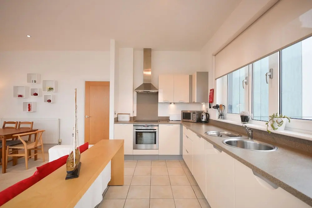 Town or Country - Splash Apartments