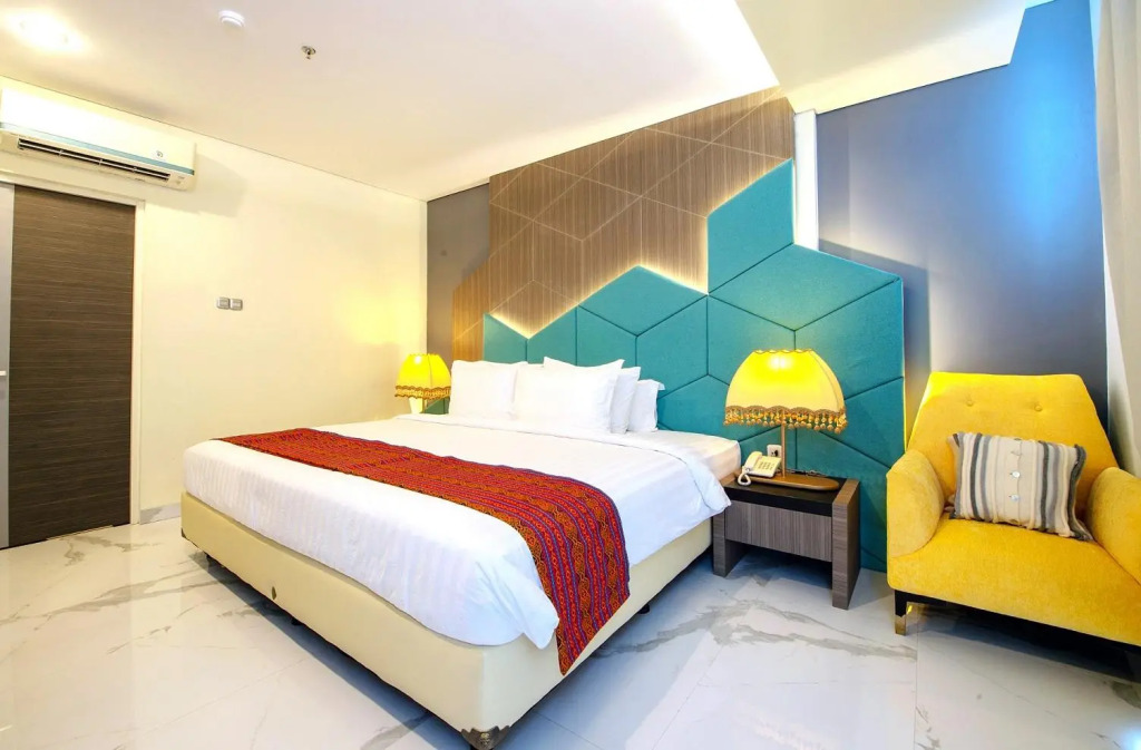 Swiss-Belcourt Kupang