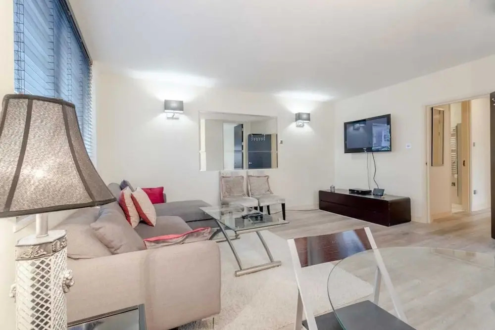 Incredible, Modern Apartment in South Kensington