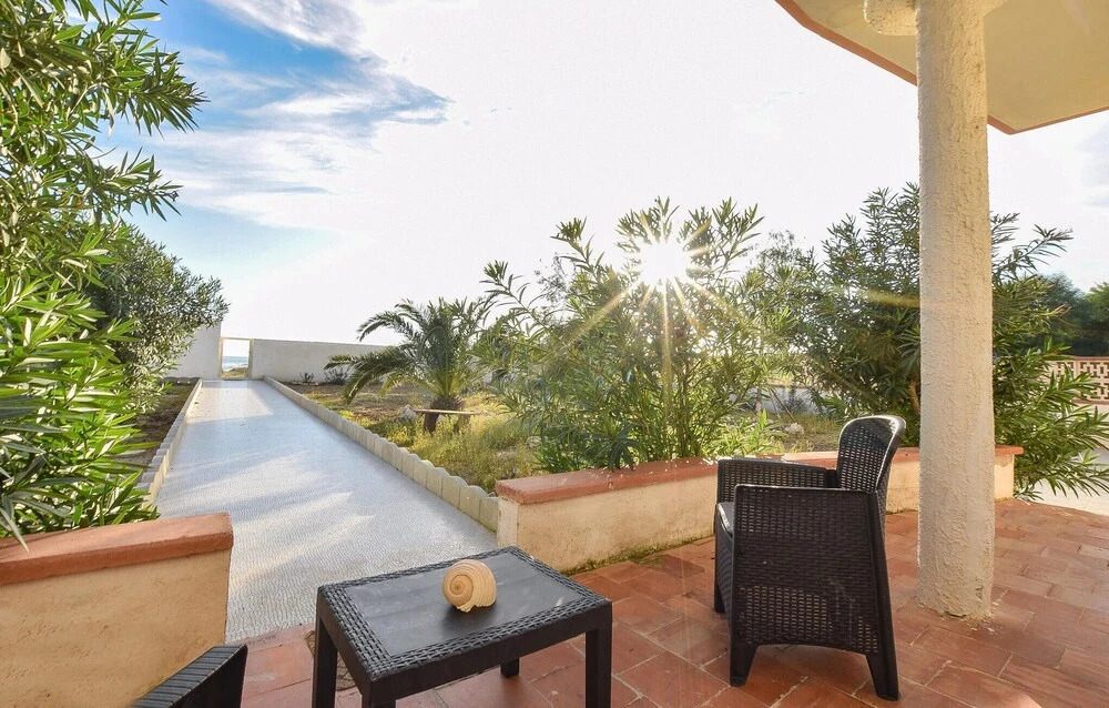 Beautiful Home in Pachino With 3 Bedrooms and Wifi