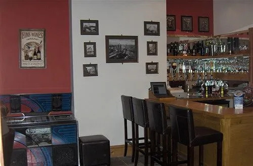 Oaktree Lodge