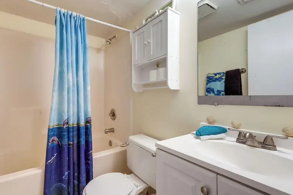 South Padre Island Condo - Walk to Beaches!