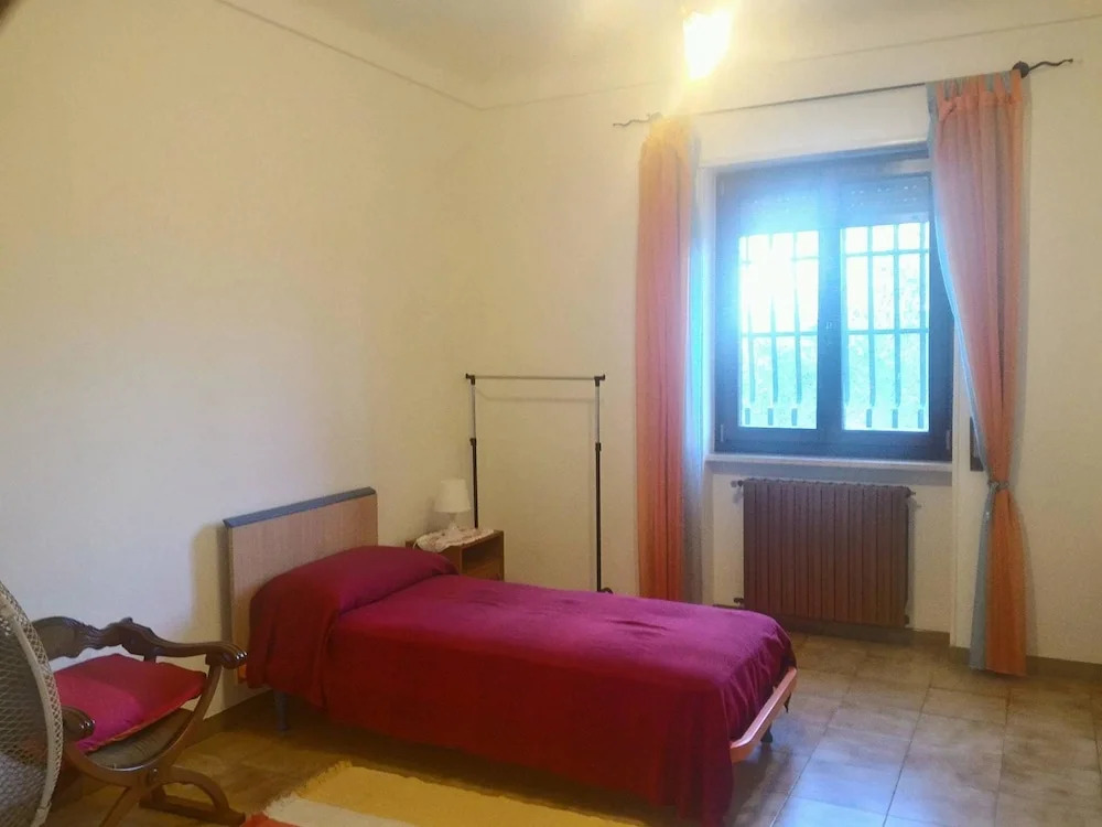 House With 2 Bedrooms in Cisternino Brindisi, With Enclosed Garden - 1