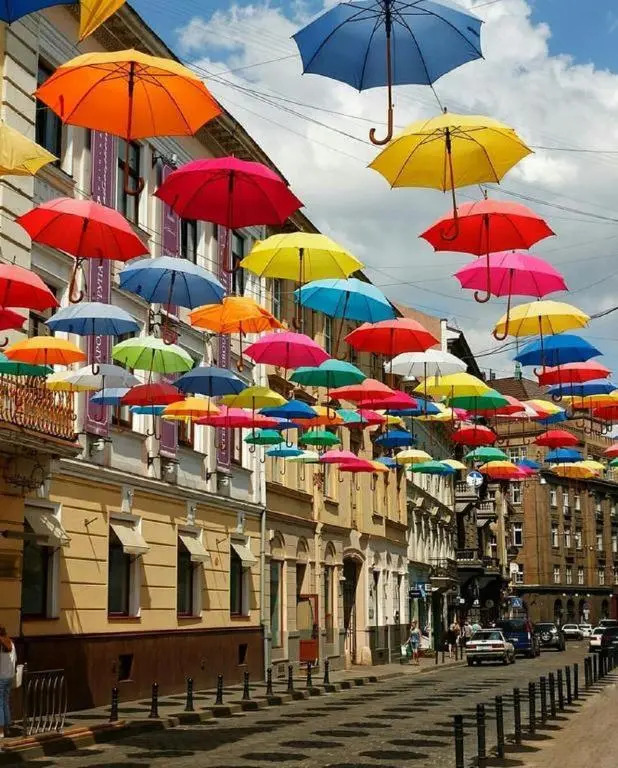 Затишна квартира в центрі з ремонтом! НЕДОРОГО