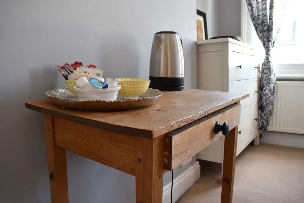 Lovely Newly-renovated 3 Bedroom Apartment in Fulham