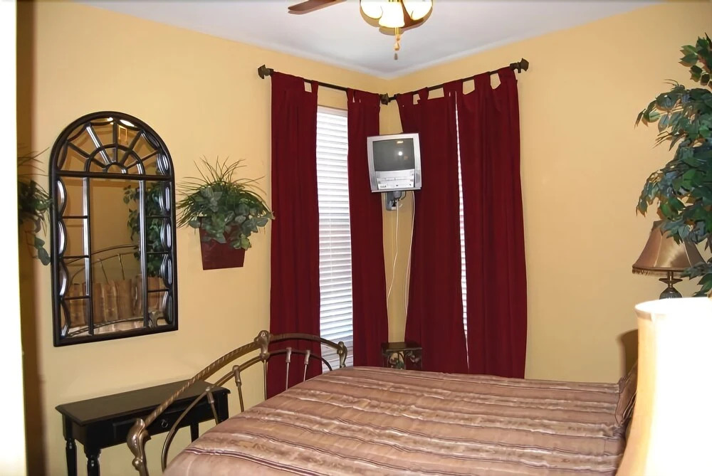 Indies 501 Condo