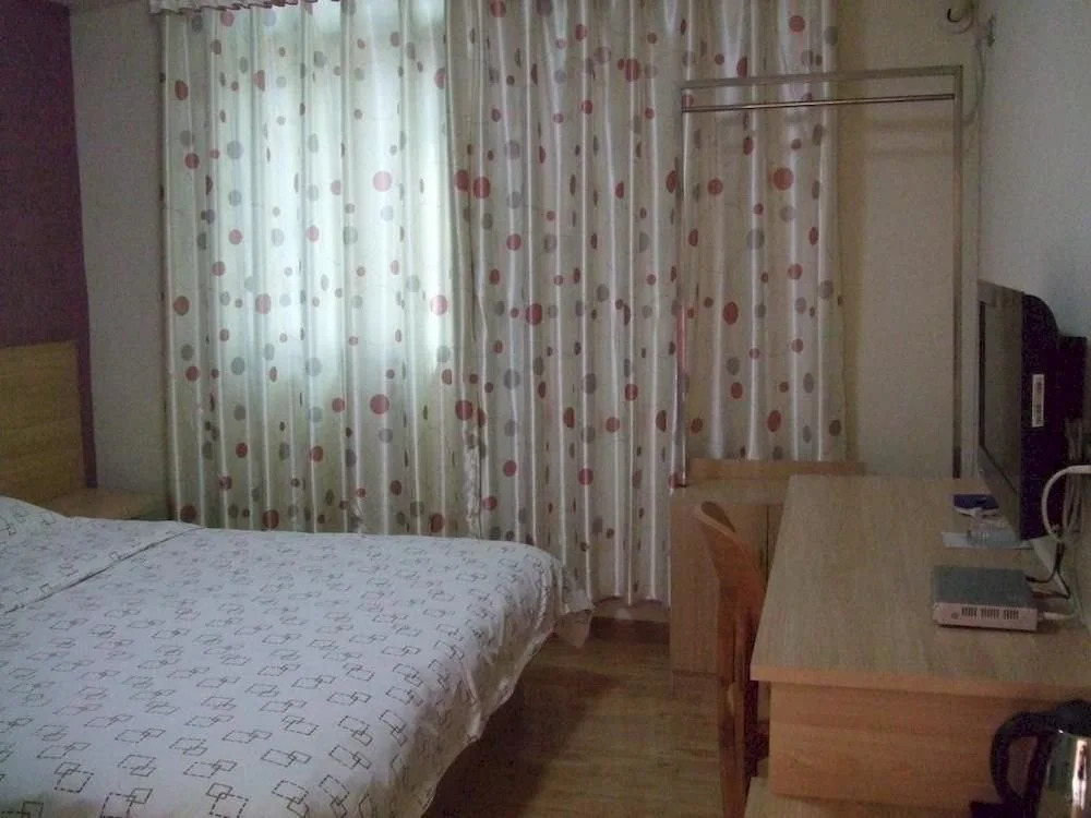 Wuhan Taining Express Hotel