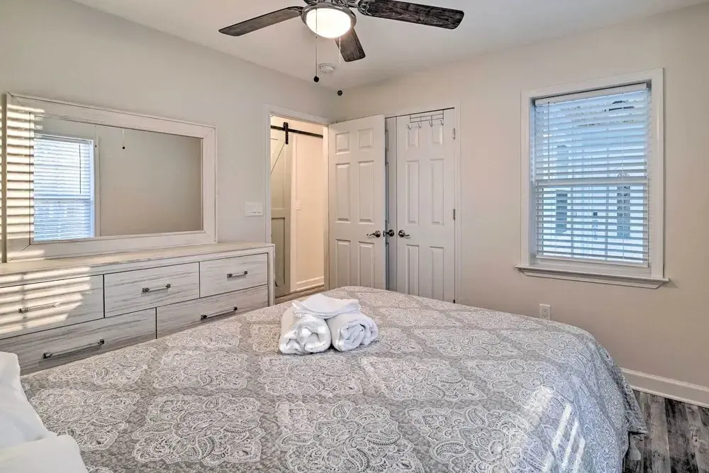 Murrells Inlet Home with Fire Pit Near Beaches