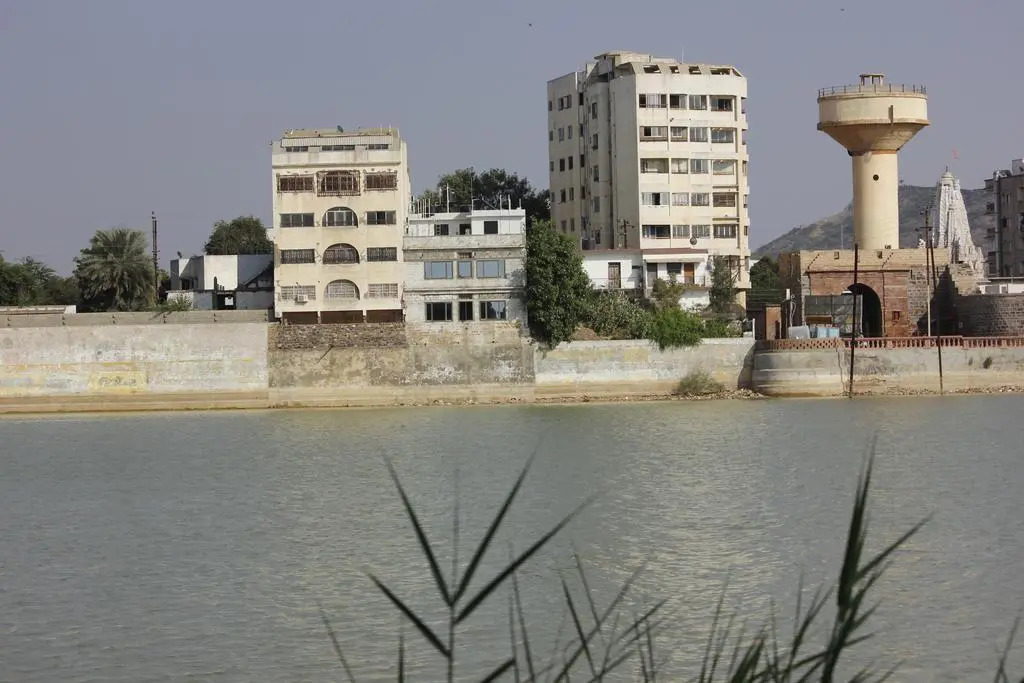 Hotel Shiv lake