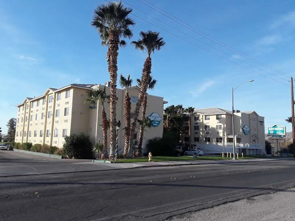 Bayshore Inn